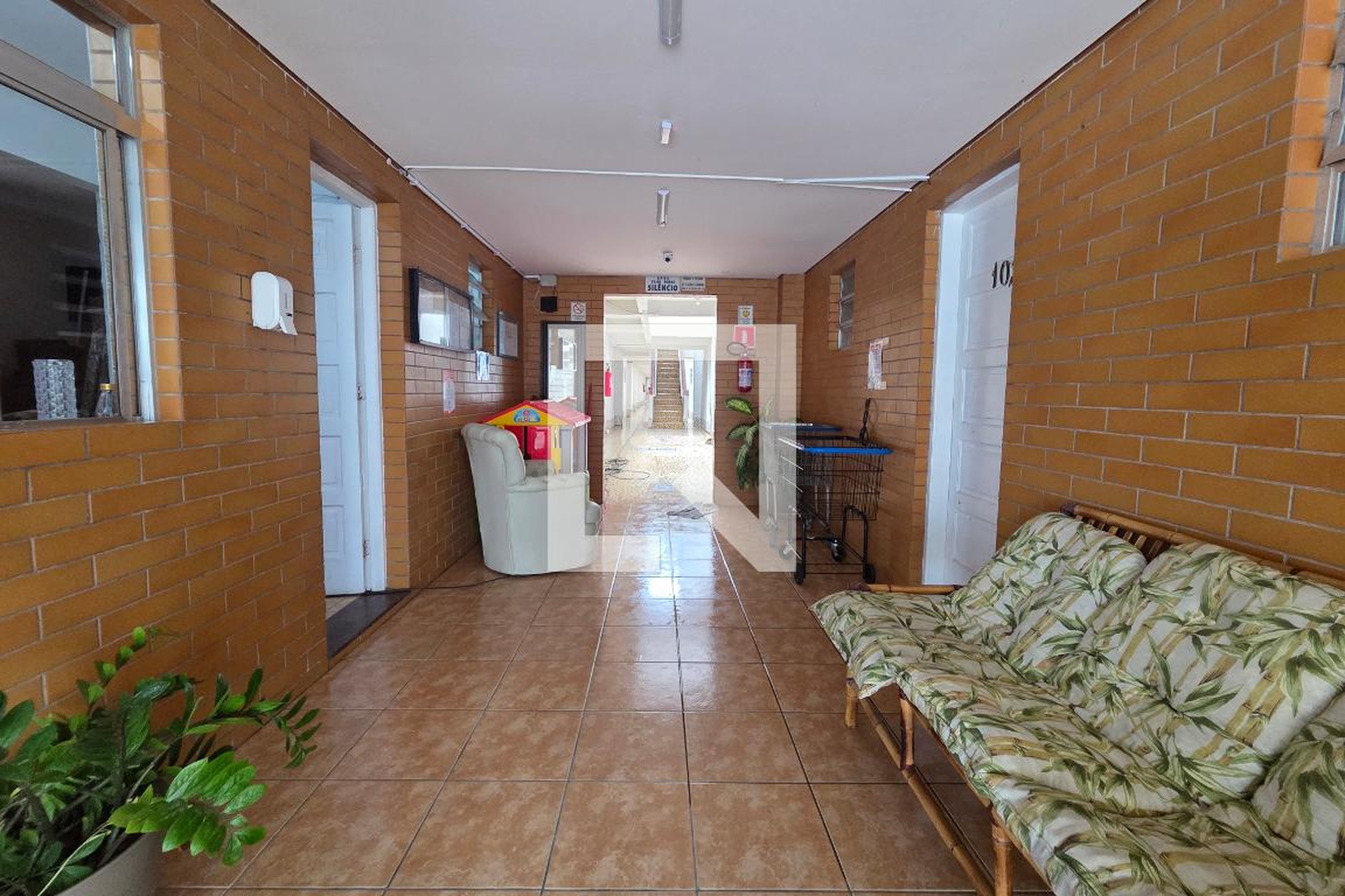 Hall de entrada - Edifício Santa Bernadete
