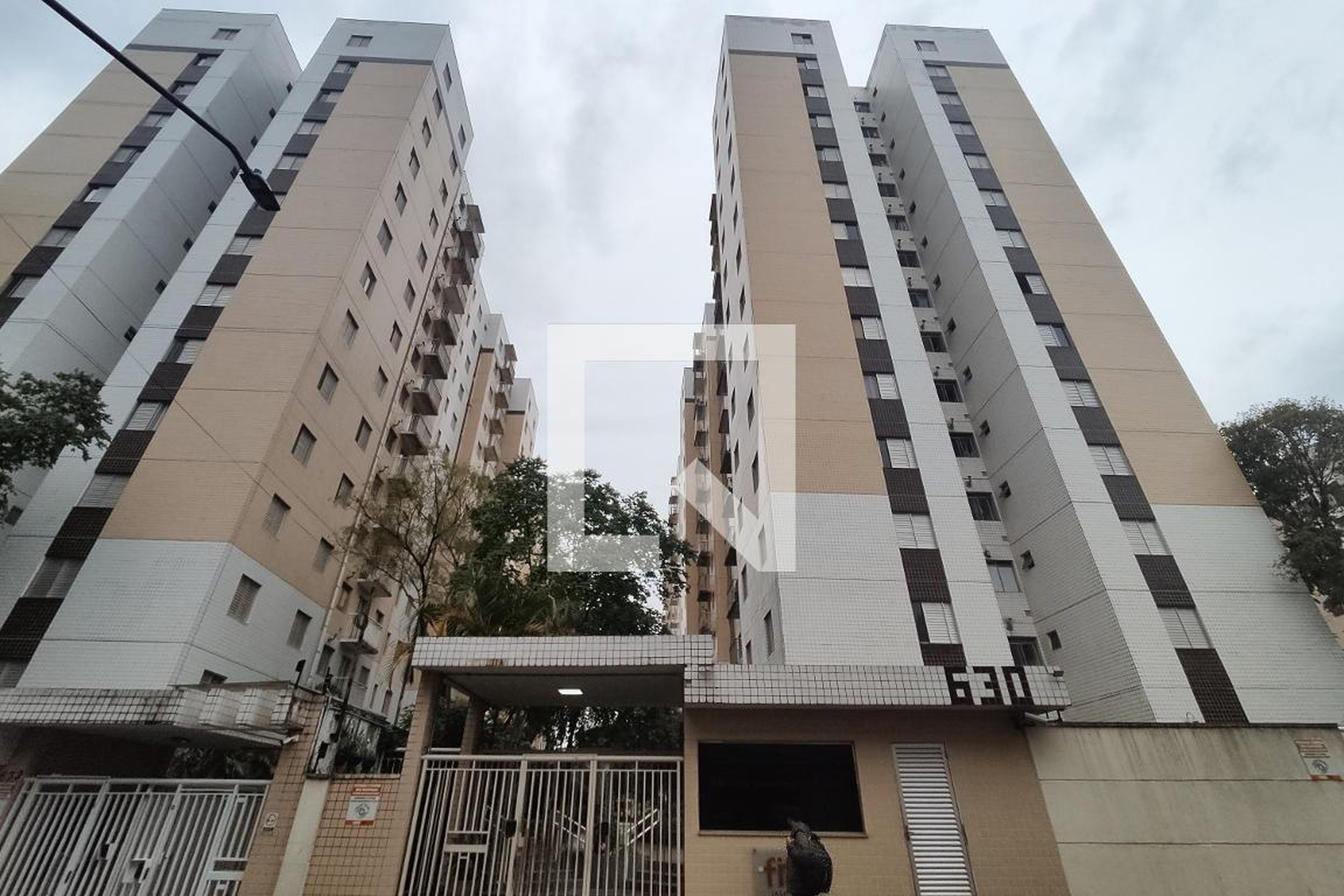 Fachada Condomínio FIT Jardim Botânico I