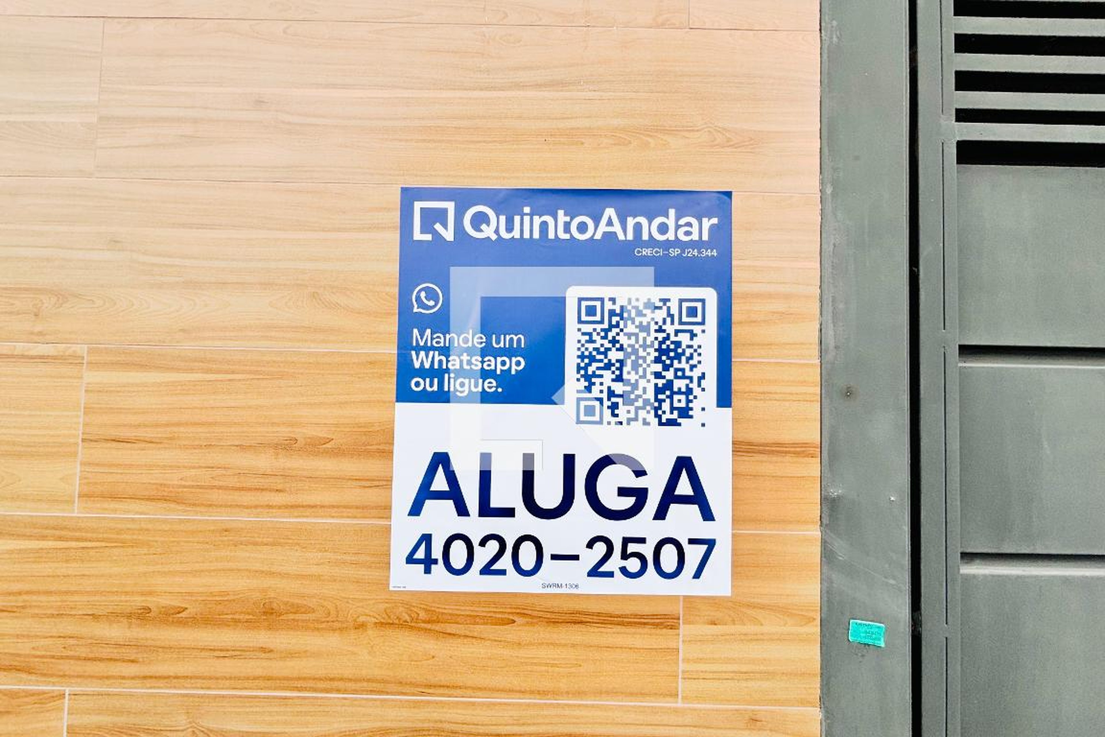 Fachada Condomínio em Rua Inês Monteiro, 430
