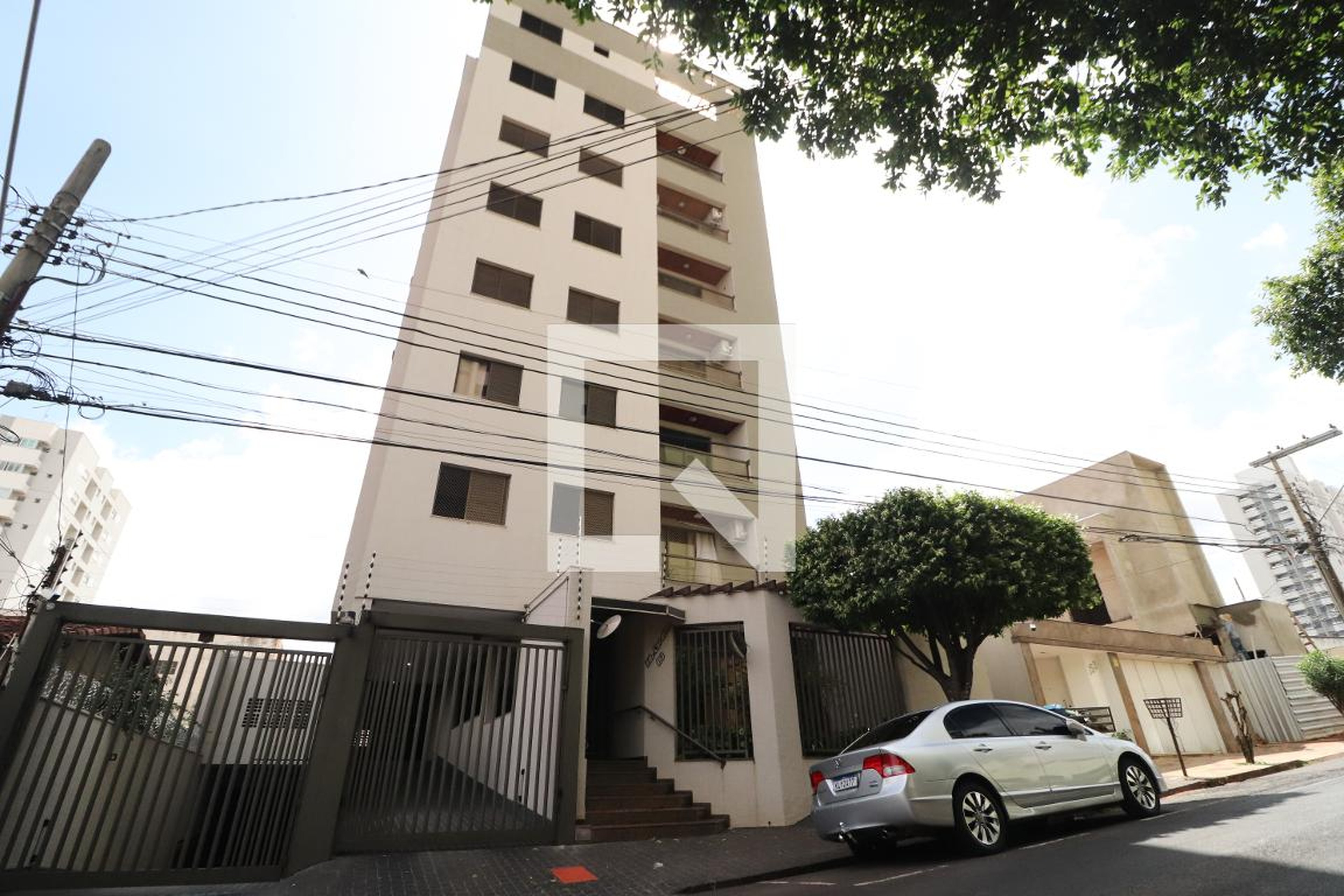 Fachada Condomínio em Rua Padre Pio, 133