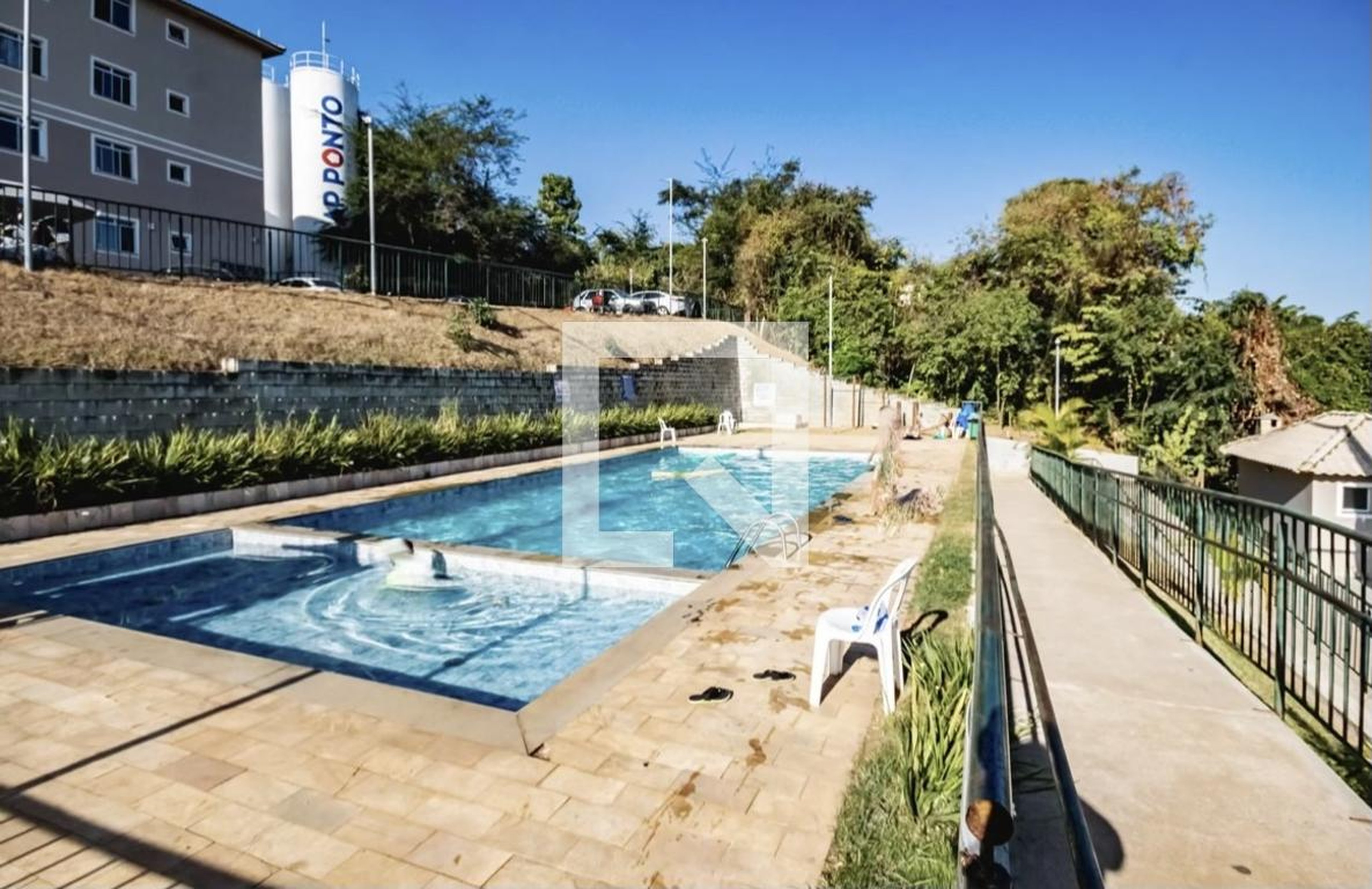 Piscina Condomínio em Rua Principal, 404