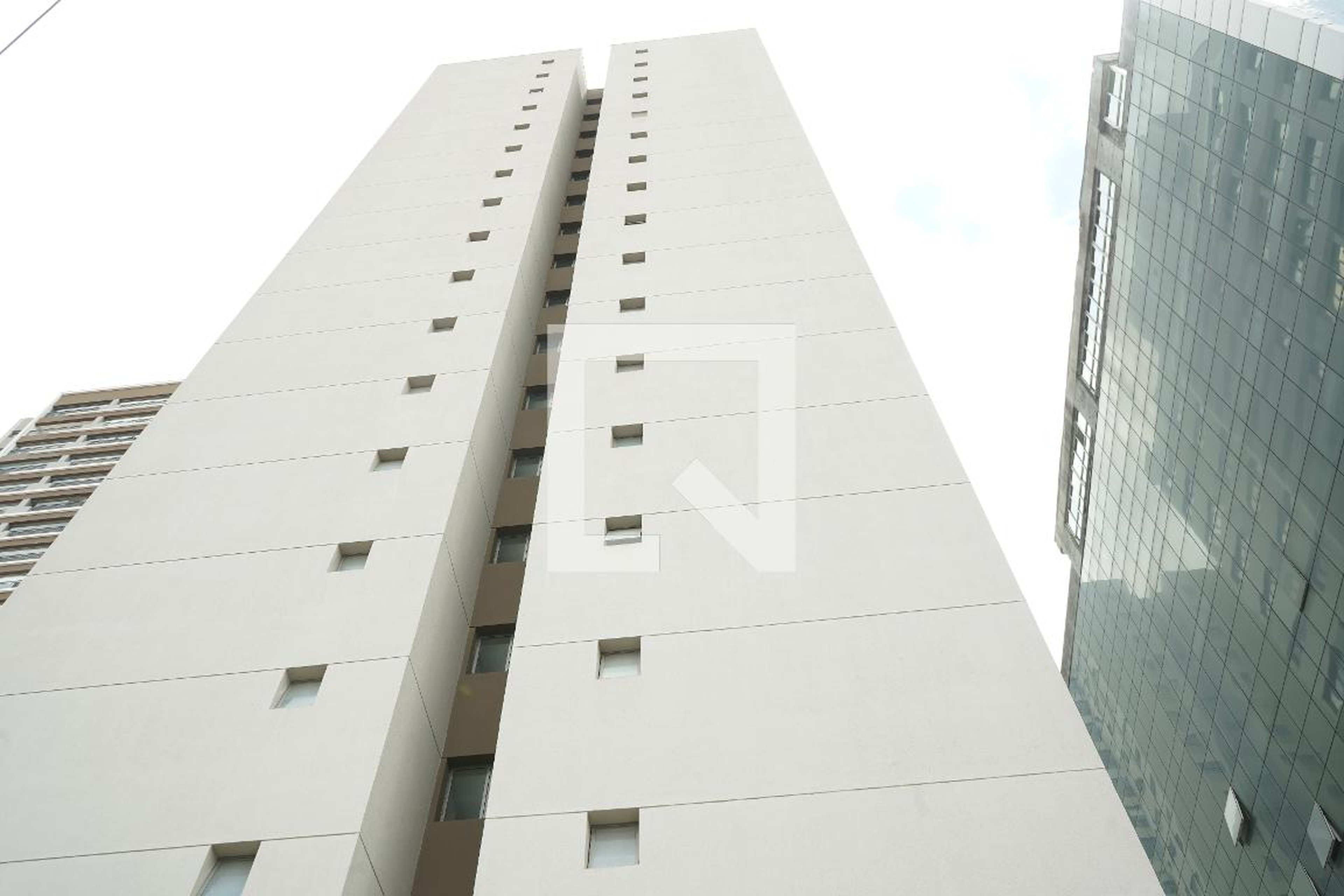 Fachada Condomínio em Rua José Manuel da Fonseca Júnior, 344