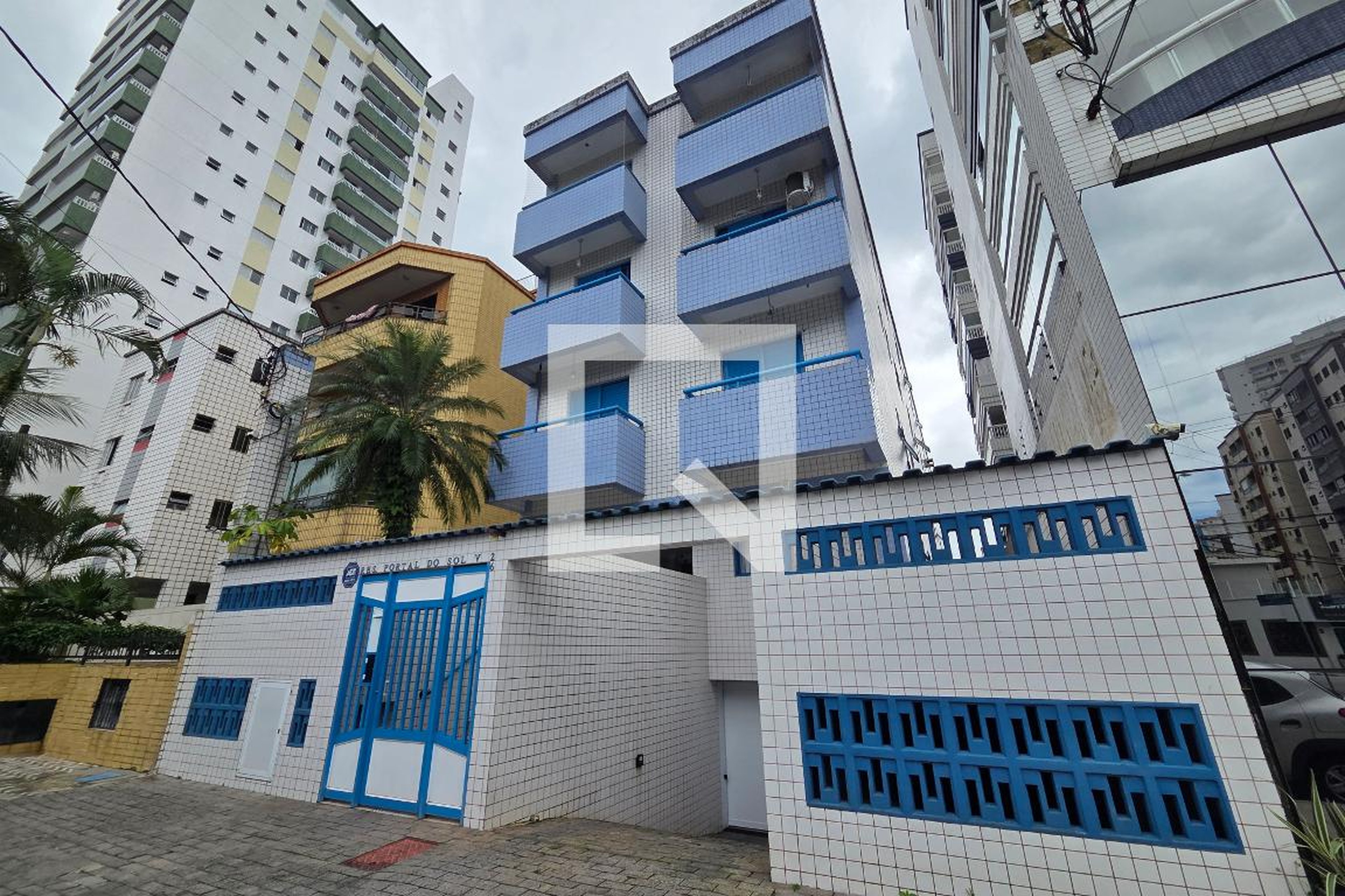 Fachada Condomínio em Rua Flamengo, 26