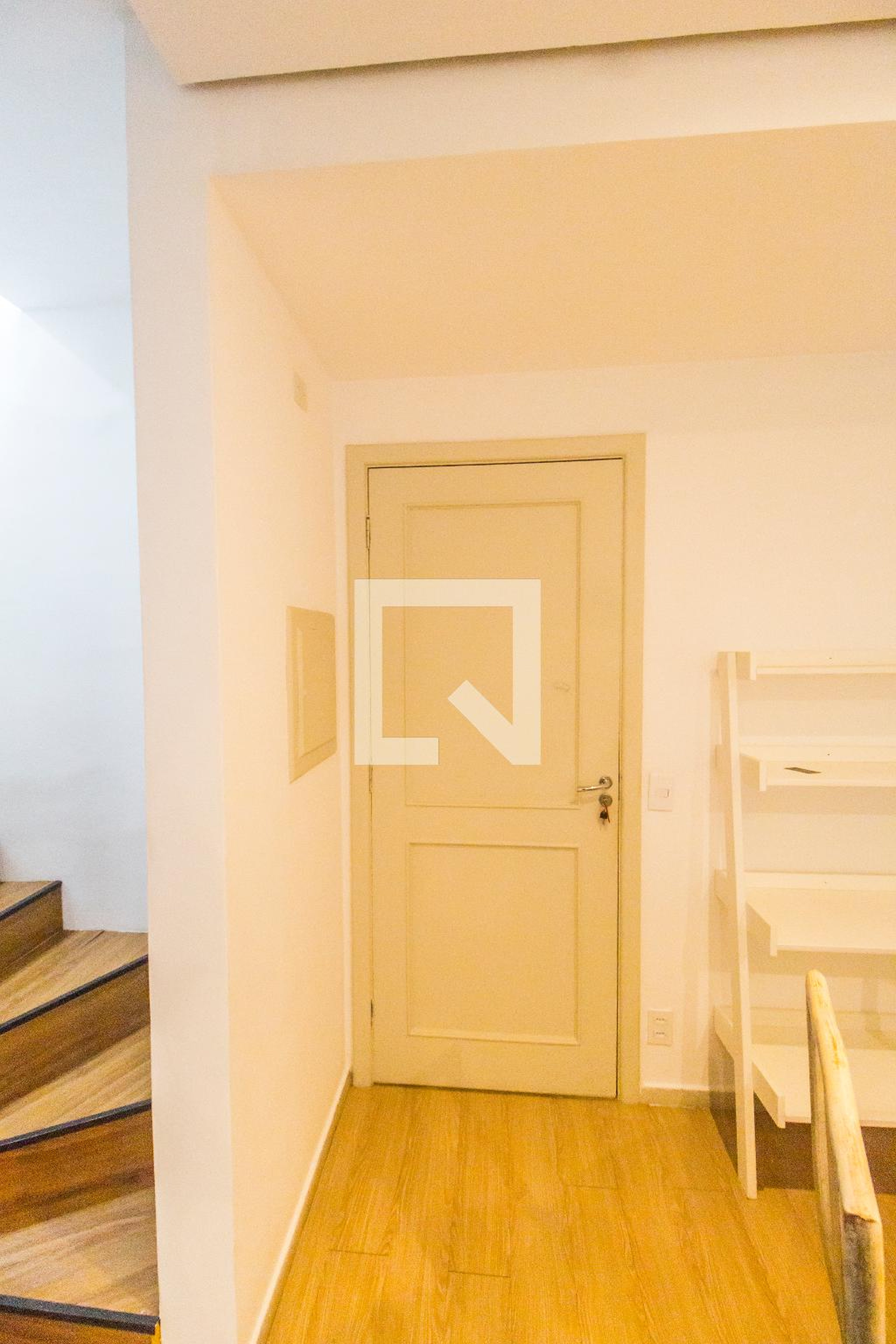Entrada - Duplex House