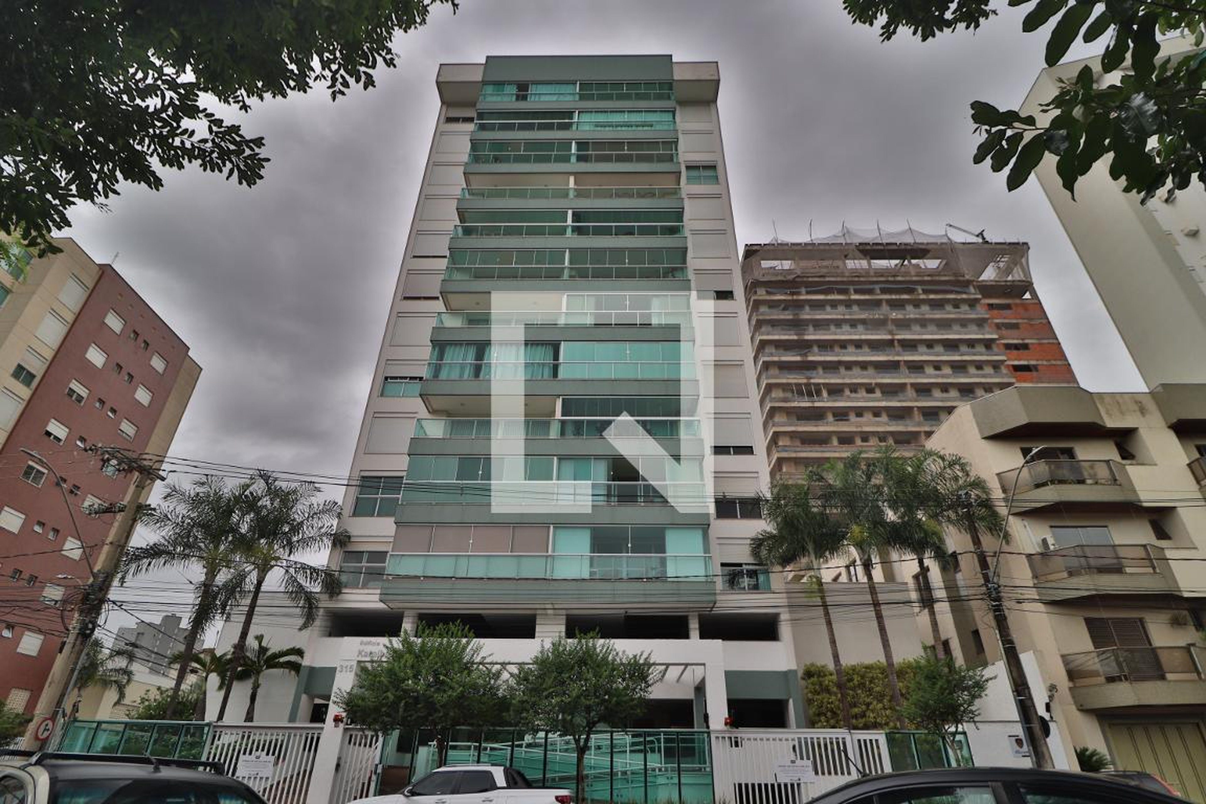 Fachada Condomínio em Rua Tijuca, 315