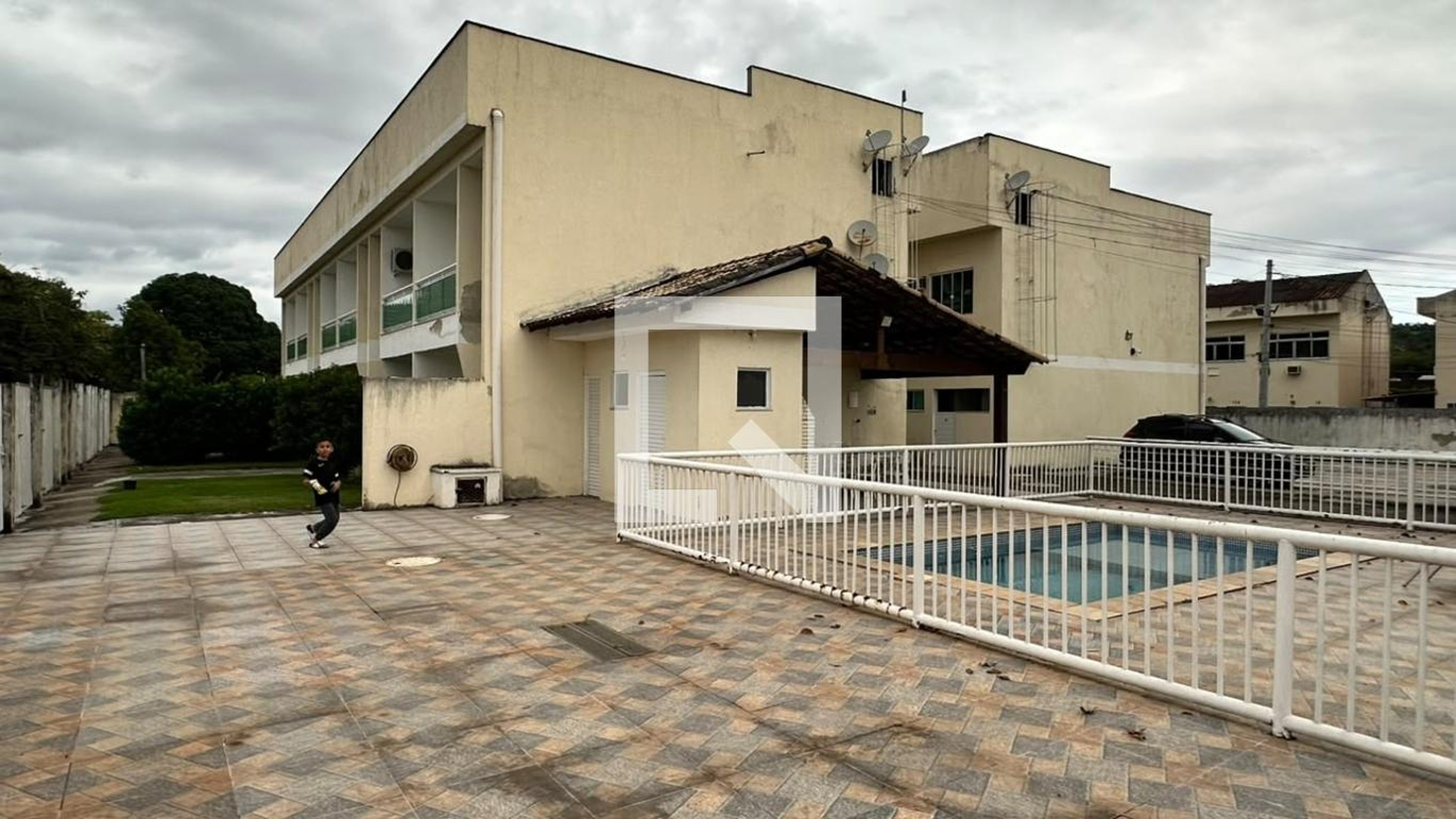 Fachada Condomínio em Rua Itatinga, 320
