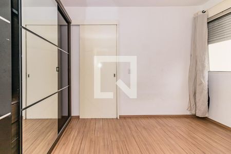 Dormitório de apartamento à venda com 1 quarto, 48m² em Santo Antônio, Porto Alegre