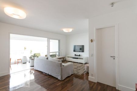 Sala  de apartamento para alugar com 3 quartos, 127m² em Vila Firmiano Pinto, São Paulo