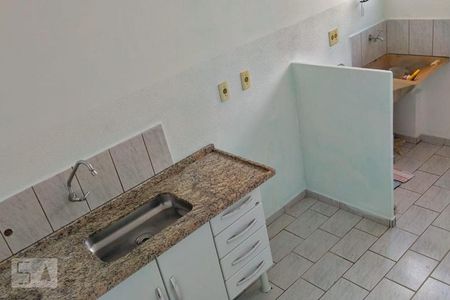 Cozinha de apartamento à venda com 2 quartos, 56m² em Parque Residencial Vila União, Campinas
