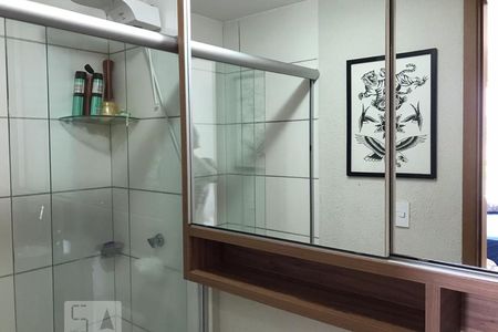 Detalhe do Banheiro da Suite de apartamento para alugar com 2 quartos, 64m² em Jardim Atlântico, Goiânia