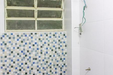 Banheiro de kitnet/studio à venda com 1 quarto, 22m² em Santa Cecília, São Paulo