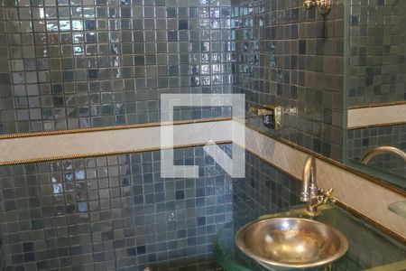 Lavabo de apartamento à venda com 2 quartos, 127m² em Perdizes, São Paulo