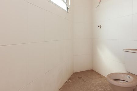 Banheiro  de casa de condomínio à venda com 1 quarto, 53m² em Vila Ré, São Paulo