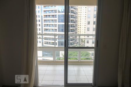 varanda de apartamento para alugar com 1 quarto, 47m² em Vila Olímpia, São Paulo