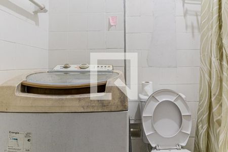 Banheiro de kitnet/studio à venda com 1 quarto, 30m² em Vila Buarque, São Paulo