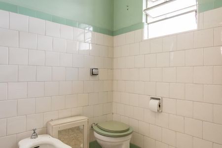 Banheiro da Suíte de apartamento à venda com 4 quartos, 180m² em Independência, Porto Alegre
