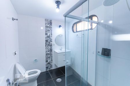 Banheiro de apartamento para alugar com 1 quarto, 55m² em Jardim Macedo, Ribeirão Preto