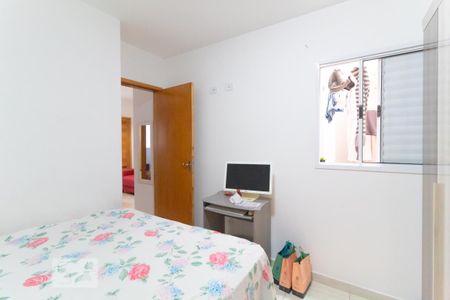 Quarto 2 de casa de condomínio à venda com 2 quartos, 38m² em Parque das Paineiras, São Paulo