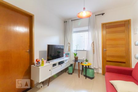Sala de casa de condomínio à venda com 2 quartos, 38m² em Parque das Paineiras, São Paulo