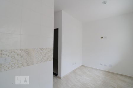 Sala e Cozinha  de casa de condomínio à venda com 1 quarto, 42m² em Chácara Seis de Outubro, São Paulo