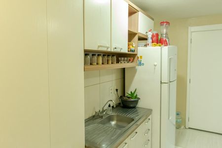 Cozinha de apartamento à venda com 2 quartos, 43m² em Mato Grande, Canoas