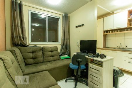 Sala de apartamento à venda com 2 quartos, 43m² em Mato Grande, Canoas