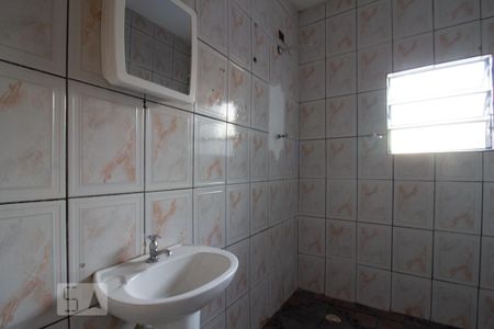 Banheiro da Suíte de casa à venda com 2 quartos, 90m² em Jardim Moreira, Guarulhos