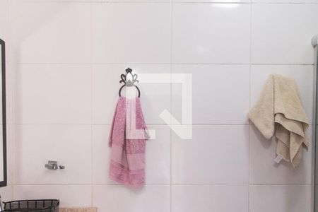 Banheiro da Suíte de casa à venda com 3 quartos, 300m² em Campo Novo, Porto Alegre