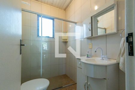 Banheiro 1 de casa à venda com 4 quartos, 243m² em Campo Novo, Porto Alegre