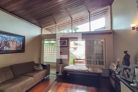 Sala de casa à venda com 4 quartos, 295m² em Rio dos Sinos, São Leopoldo