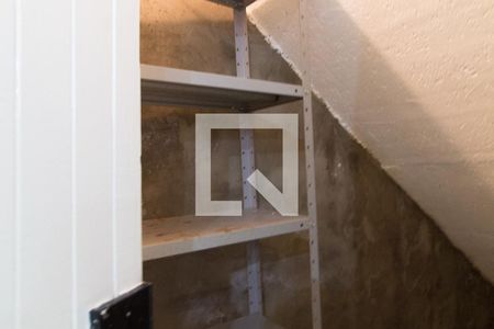 Despensa de casa para alugar com 2 quartos, 177m² em Vila Jardini, Sorocaba