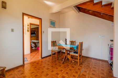Sala de jantar de casa à venda com 3 quartos, 200m² em Campo Novo, Porto Alegre