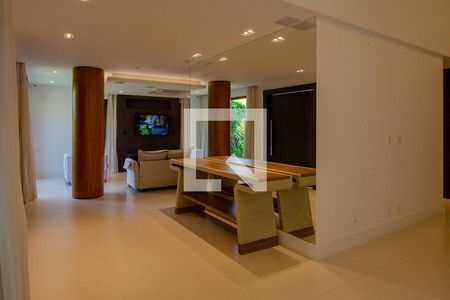 Sala de casa à venda com 4 quartos, 234m² em Recreio dos Bandeirantes, Rio de Janeiro