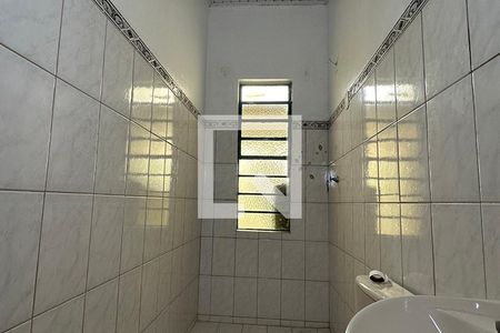 Banheiro de casa à venda com 2 quartos, 75m² em Centro, São Leopoldo