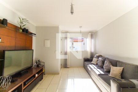 Sala de casa à venda com 2 quartos, 105m² em Vila Carmosina, São Paulo