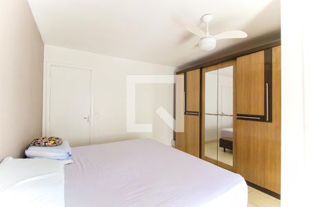 Suíte 1 de casa à venda com 2 quartos, 105m² em Vila Carmosina, São Paulo