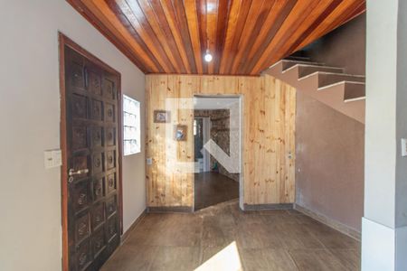 Sala de casa à venda com 3 quartos, 350m² em Campo Novo, Porto Alegre