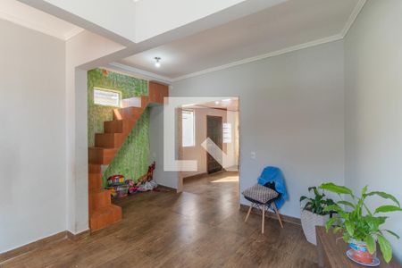 Sala de casa à venda com 3 quartos, 350m² em Campo Novo, Porto Alegre