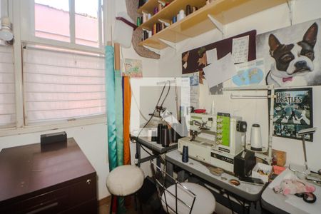 Quarto 1 de apartamento à venda com 4 quartos, 86m² em Floresta, Porto Alegre