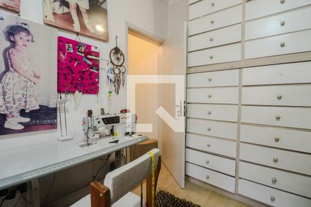 Quarto 1 de apartamento à venda com 4 quartos, 86m² em Floresta, Porto Alegre