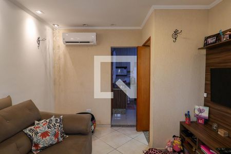 Sala de casa de condomínio à venda com 2 quartos, 82m² em Vila Ré, São Paulo