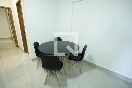 Sala/cozinha de apartamento para alugar com 2 quartos, 72m² em Parque Amazônia, Goiânia