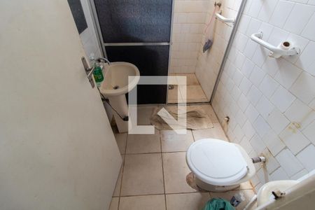 Banheiro de apartamento à venda com 1 quarto, 64m² em Centro, Campinas