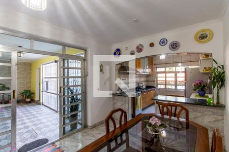 Sala de Jantar  de casa à venda com 3 quartos, 300m² em Vila Carmosina, São Paulo