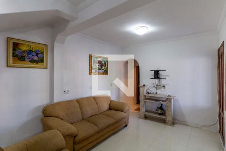 Sala  de casa à venda com 3 quartos, 300m² em Vila Carmosina, São Paulo