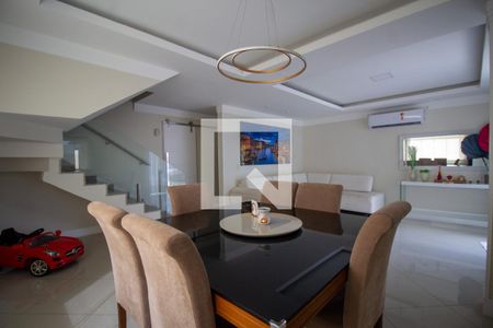 Sala de casa à venda com 4 quartos, 350m² em Recreio dos Bandeirantes, Rio de Janeiro