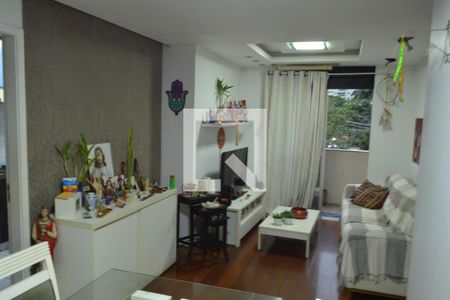 Sala de apartamento para alugar com 3 quartos, 81m² em Pechincha, Rio de Janeiro