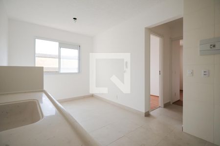 Sala e Cozinha de apartamento para alugar com 2 quartos, 32m² em Parque Fongaro, São Paulo