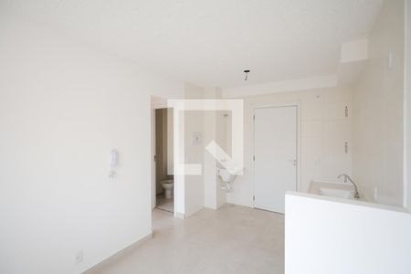 Sala e Cozinha de apartamento para alugar com 2 quartos, 32m² em Parque Fongaro, São Paulo