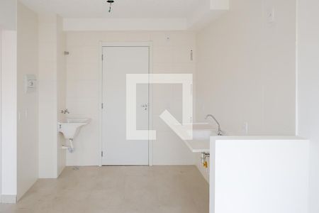 Sala e Cozinha de apartamento para alugar com 2 quartos, 32m² em Parque Fongaro, São Paulo